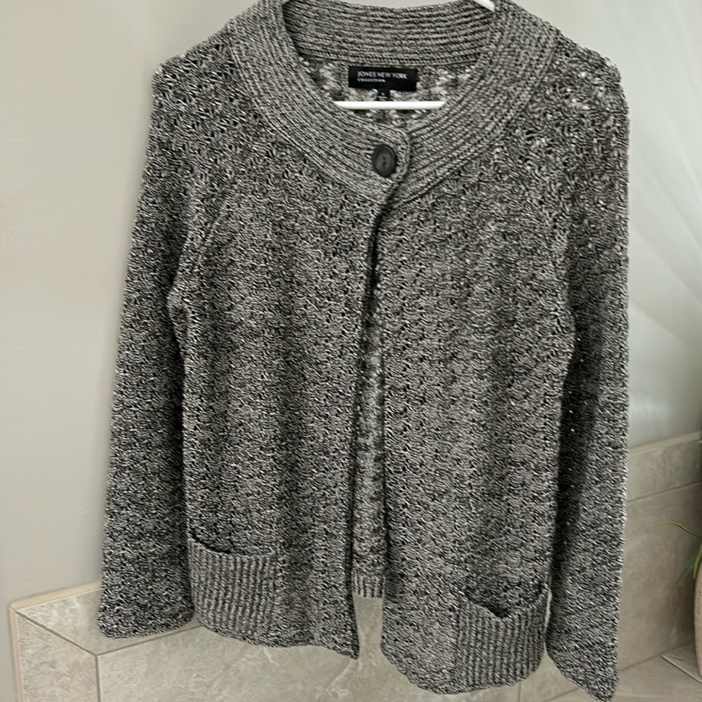 Jones New York Gray and White Cardigan Sweater.